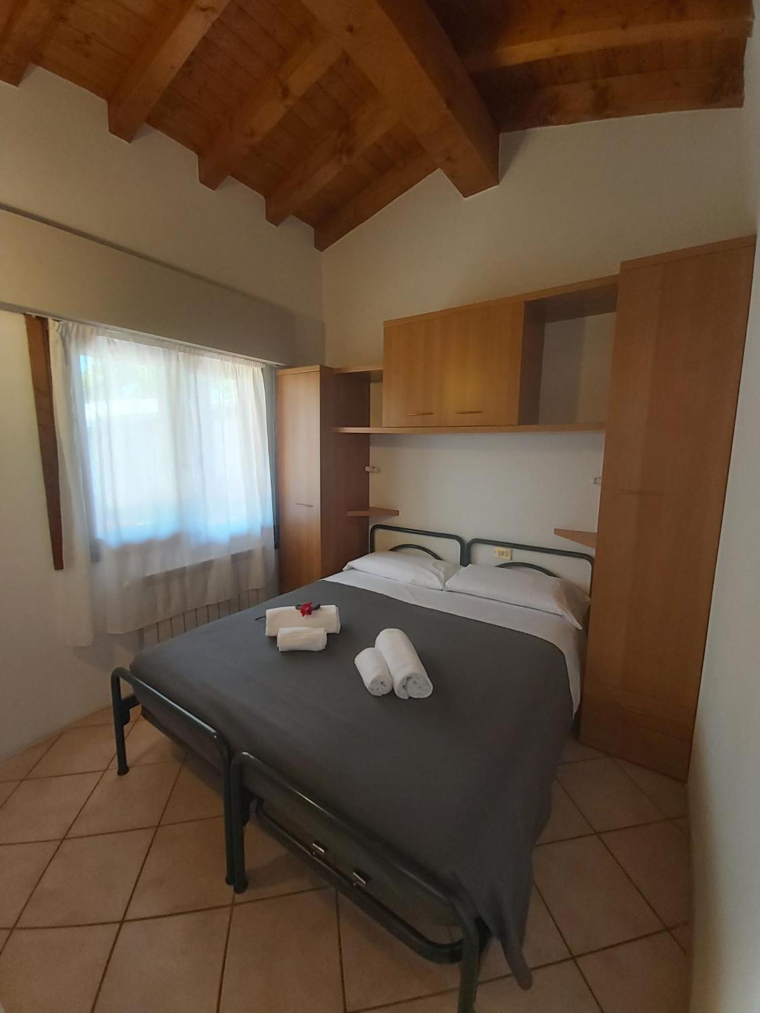 Villaggio Turistico Dei Tigli Padenghe sul Garda Room photo