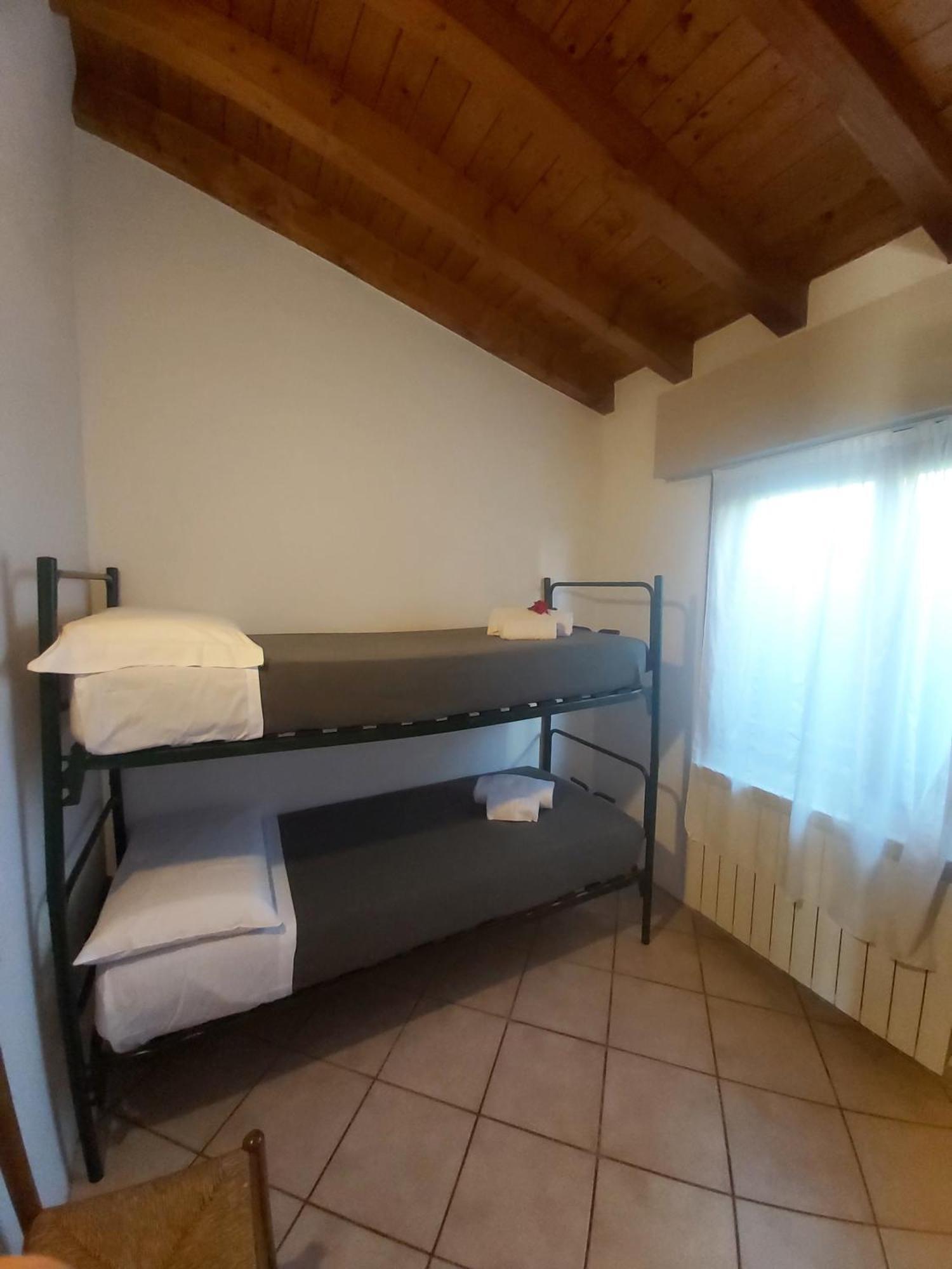 Villaggio Turistico Dei Tigli Padenghe sul Garda Room photo