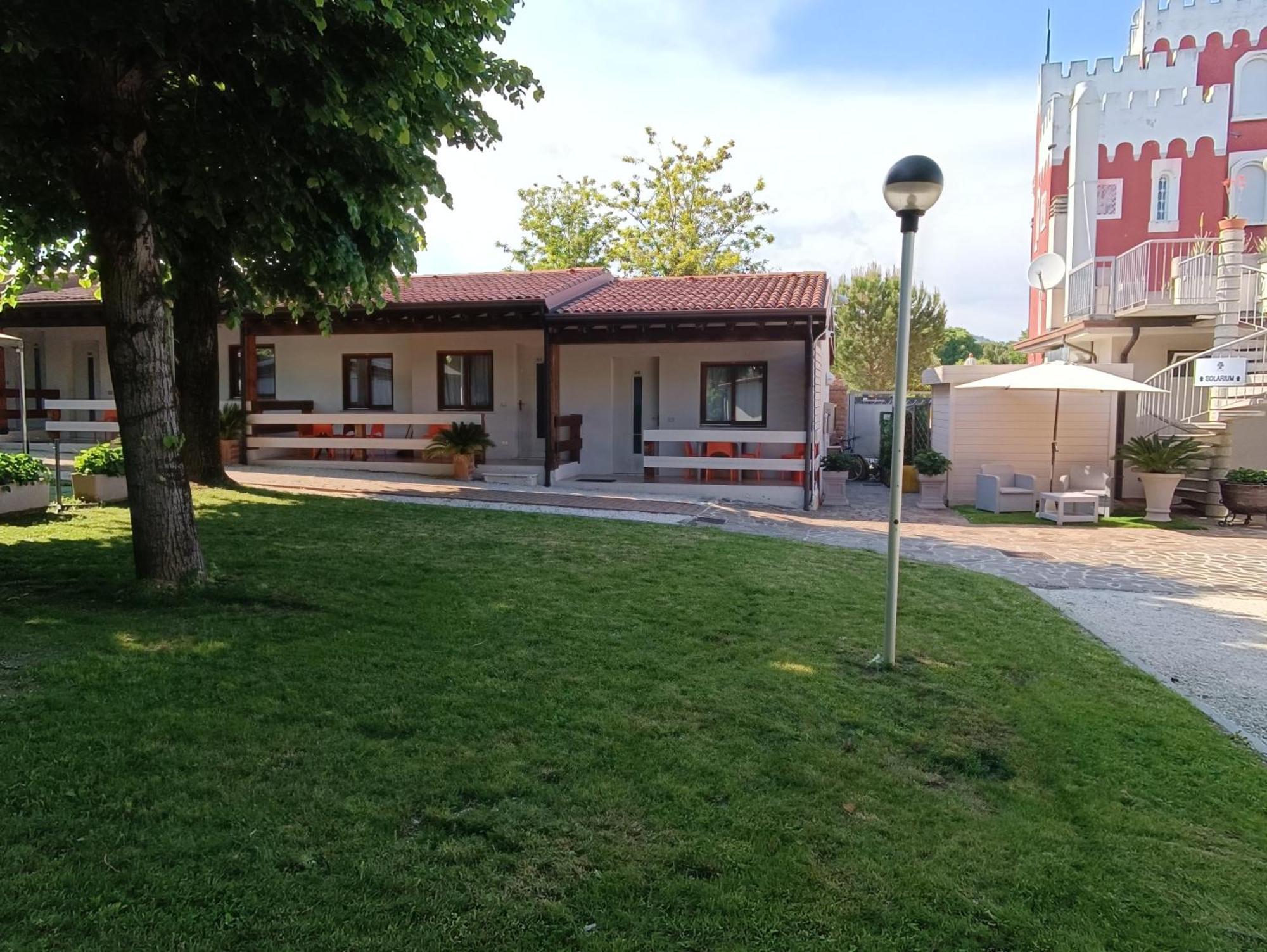 Villaggio Turistico Dei Tigli Padenghe sul Garda Room photo